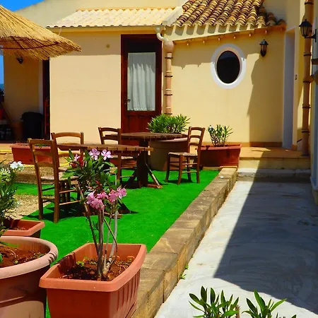 Hotel Baglio Cofano Rooms&relax
